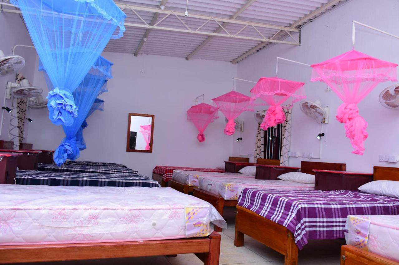 Trinco Star Cabana Trincomalee Bagian luar foto