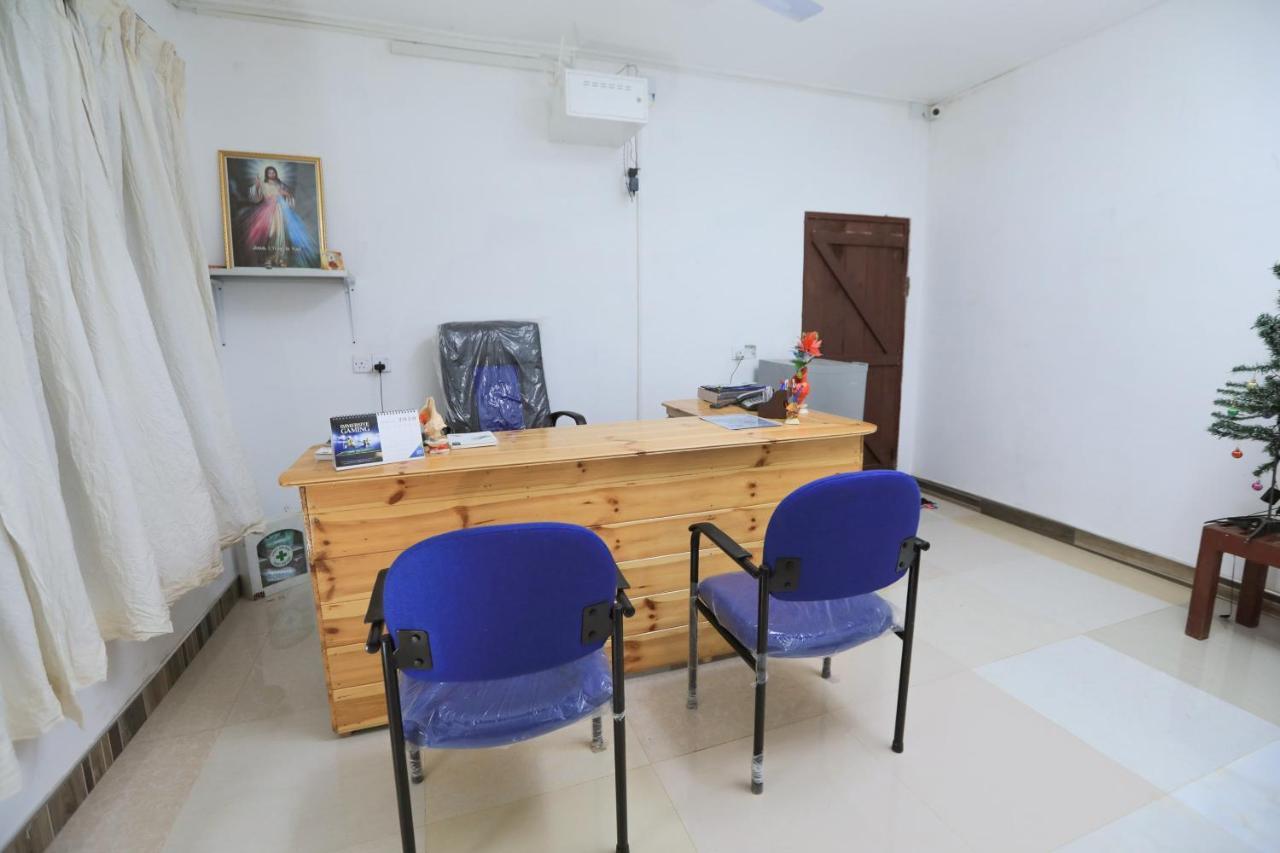 Trinco Star Cabana Trincomalee Bagian luar foto